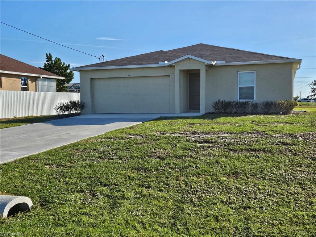 901 NW 15th PL CAPE CORAL, FL 33993