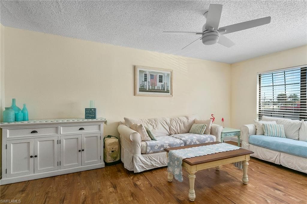 130 Clyburn ST H-5 MARCO ISLAND, FL 34145