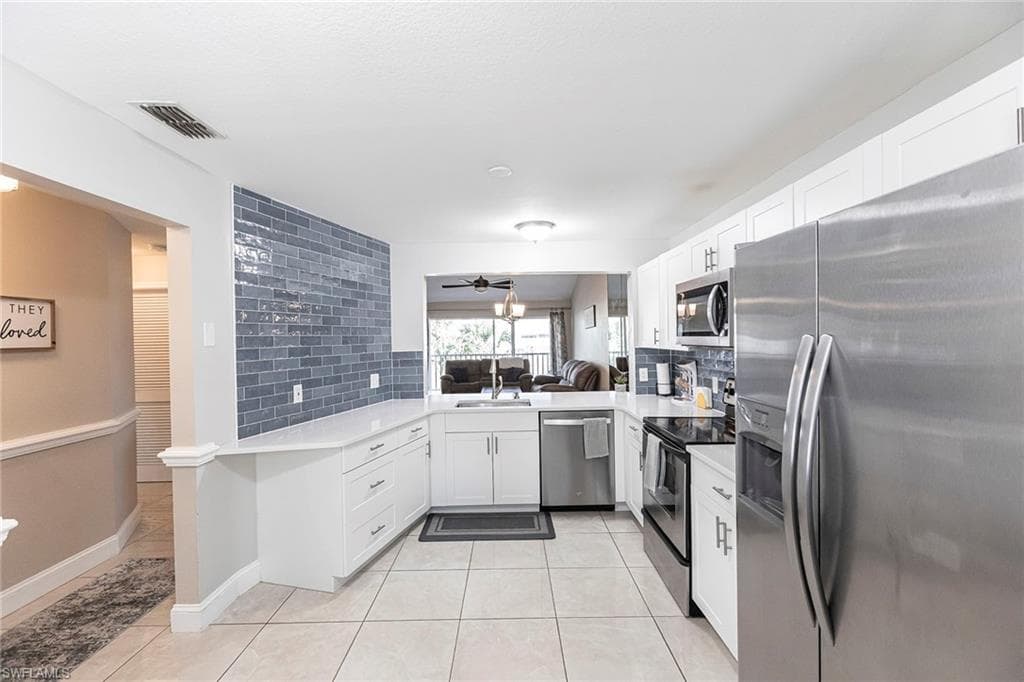 388 Belina DR 1108 NAPLES, FL 34104
