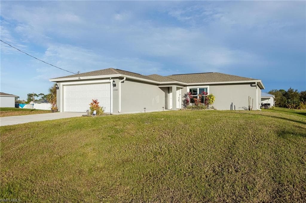 9040 Green CIR LABELLE, FL 33935