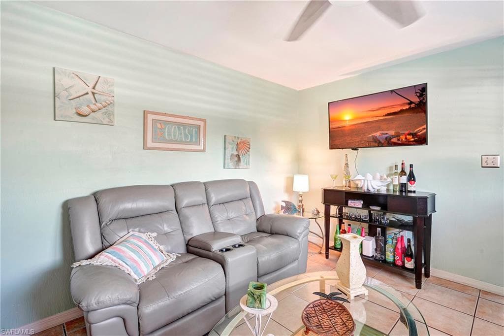 8127 Country RD 106 FORT MYERS, FL 33919