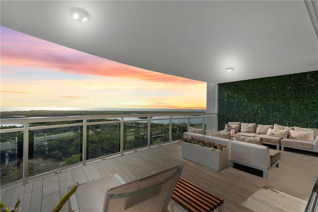 13925 Old Coast RD 1101 NAPLES, FL 34110