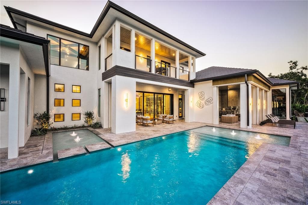 691 Annemore LN NAPLES, FL 34108