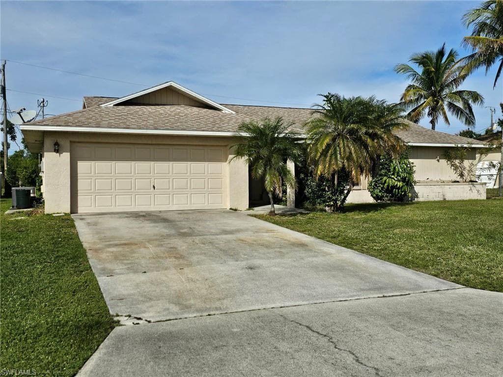 305 SE 2nd TER CAPE CORAL, FL 33990