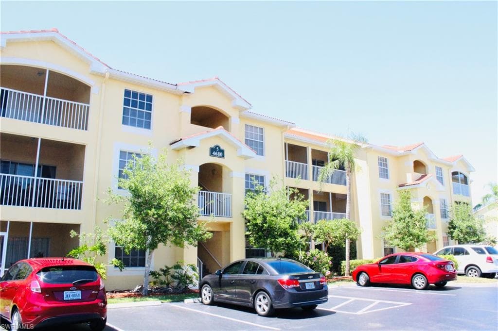 4680 Saint Croix LN 516 NAPLES, FL 34109