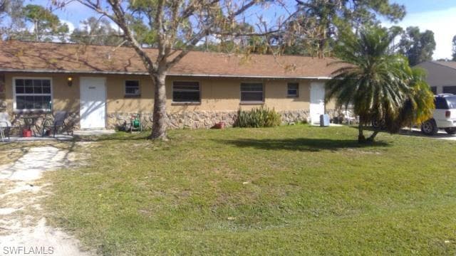 2045-2047 Eloise CIR NORTH FORT MYERS, FL 33917