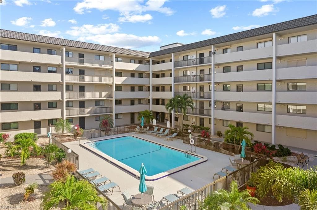 2121 Collier AVE 306 FORT MYERS, FL 33901