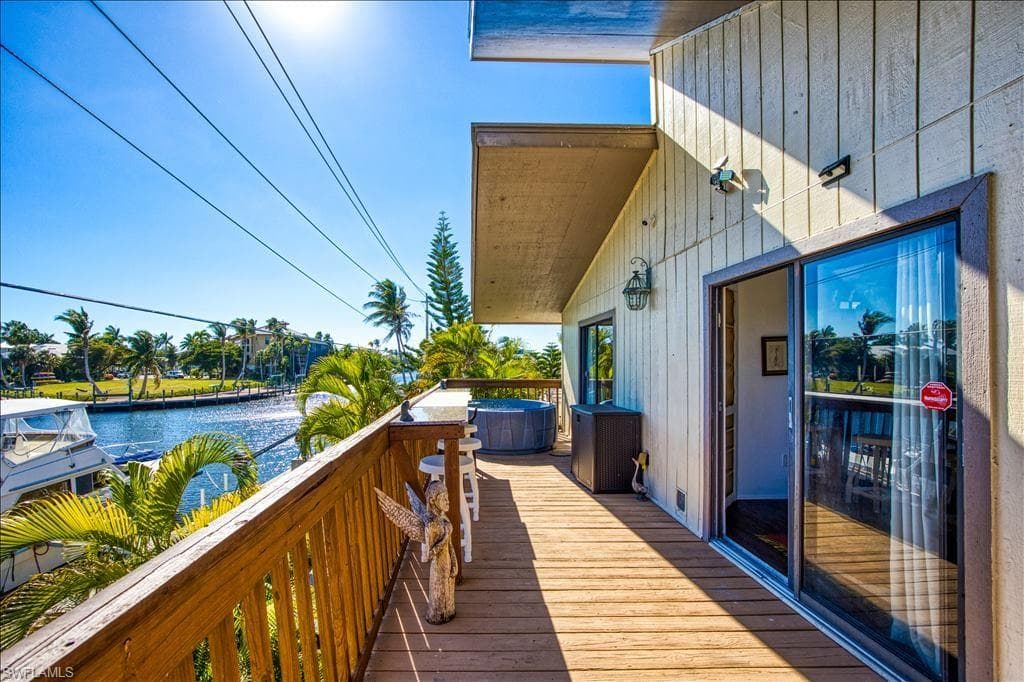 17741/17745 San Carlos BLVD FORT MYERS BEACH, FL 33931