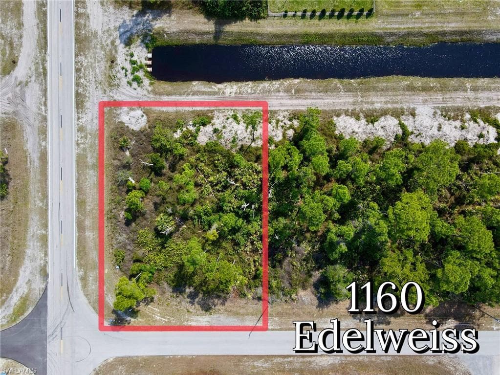 1160 Edelweiss ST E LEHIGH ACRES, FL 33974