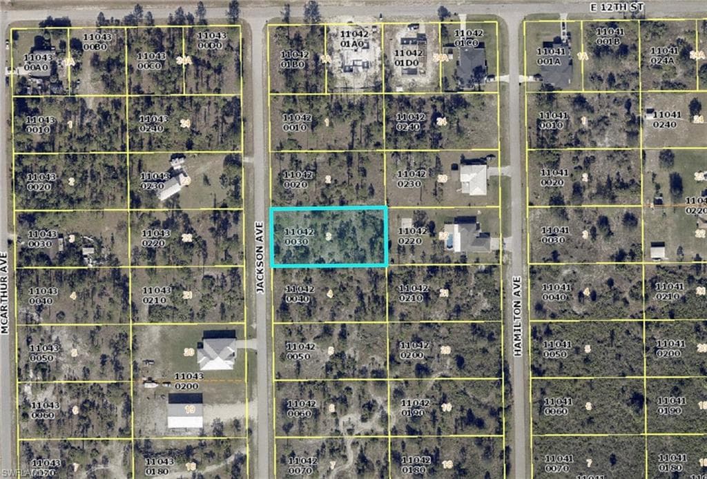 1118 Jackson AVE LEHIGH ACRES, FL 33972