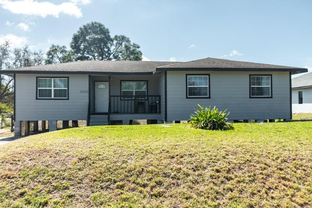3003 3rd ST SW LEHIGH ACRES, FL 33976