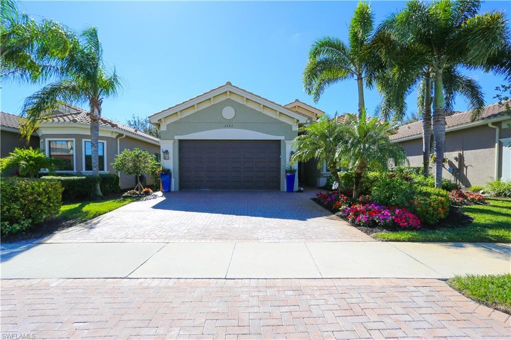 3263 Pacific DR NAPLES, FL 34119