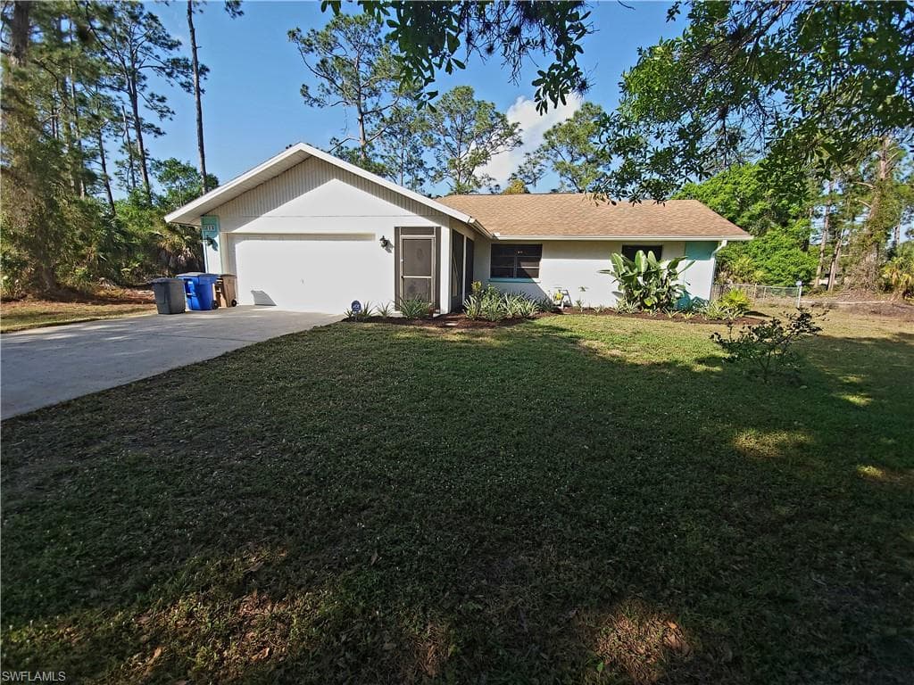 315 Roosevelt AVE LEHIGH ACRES, FL 33936