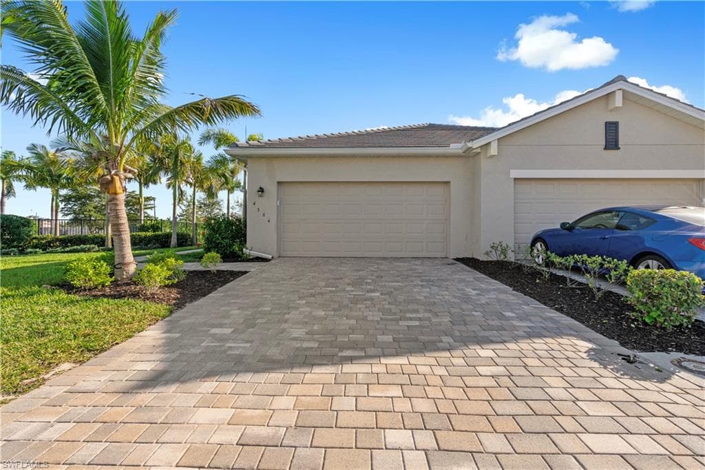 4364 Lemongrass DR FORT MYERS, FL 33916