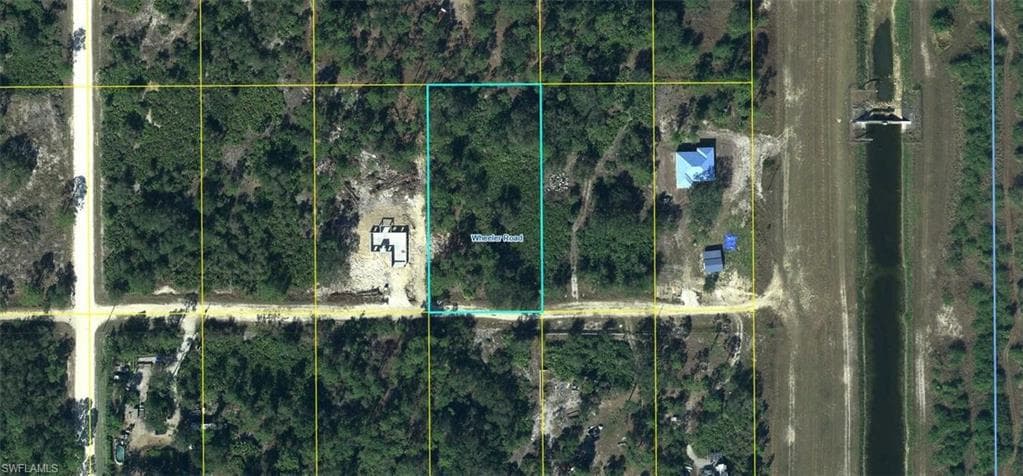 7572 21ST TER LABELLE, FL 33935