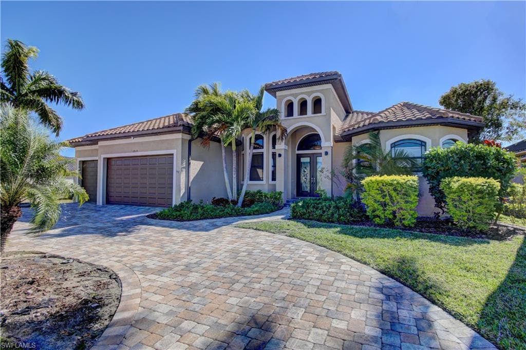 2810 Gleason PKWY CAPE CORAL, FL 33914
