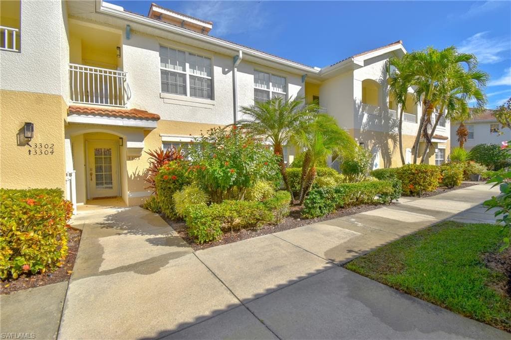 3029 Driftwood WAY 3303 NAPLES, FL 34109