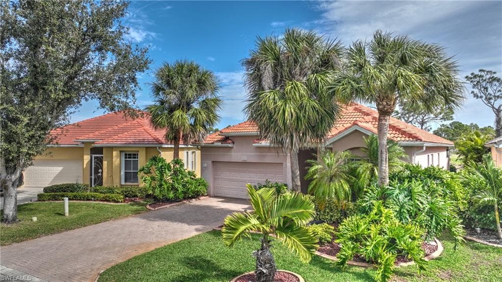 2298 Bainmar DR LEHIGH ACRES, FL 33973