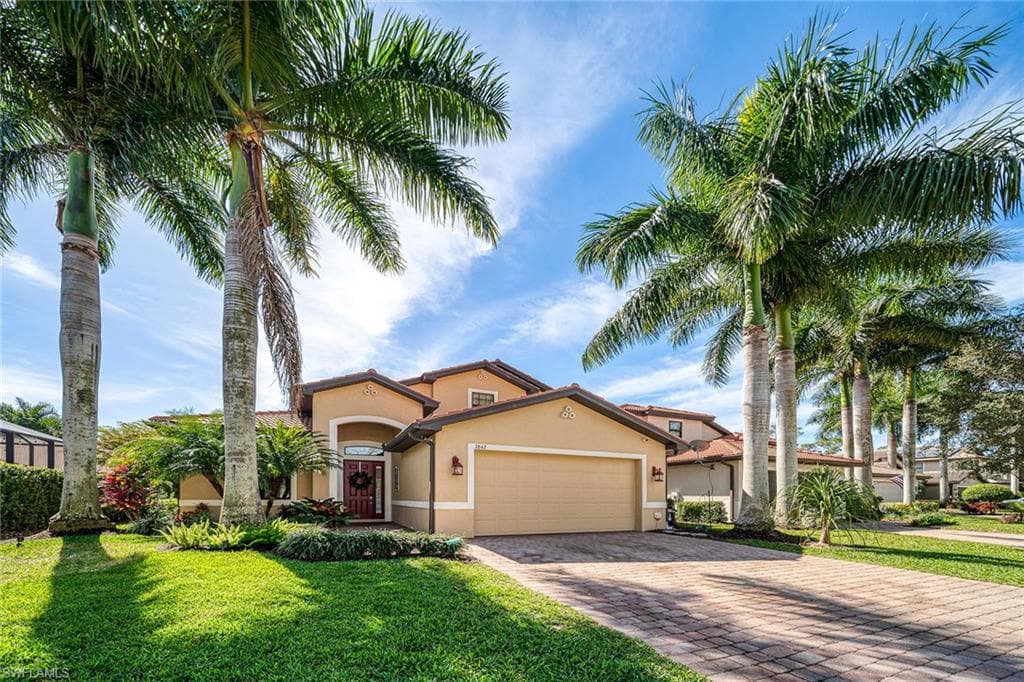 7842 Bucks Run DR NAPLES, FL 34120