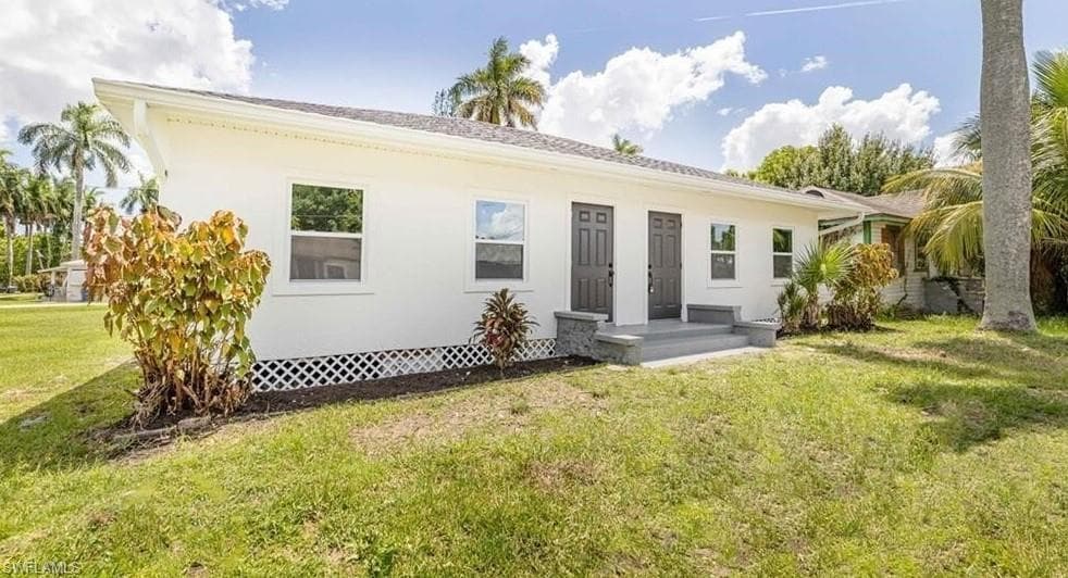 27 Cypress ST 27 NORTH FORT MYERS, FL 33903