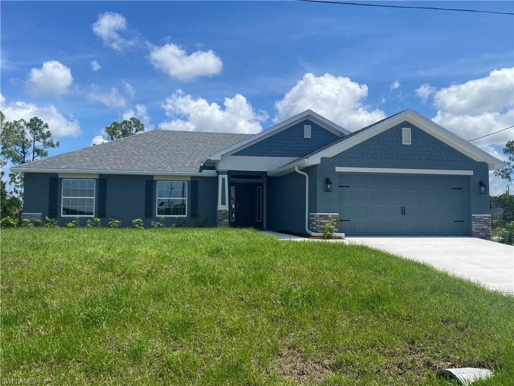 2213 NE 35th TER CAPE CORAL, FL 33909