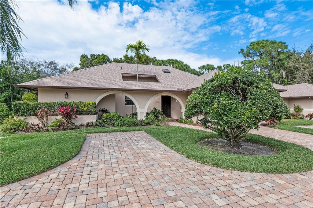 15500 Cedarwood LN 1-1 NAPLES, FL 34110
