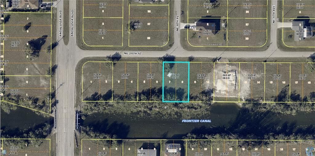 814 NE 20th ST CAPE CORAL, FL 33909