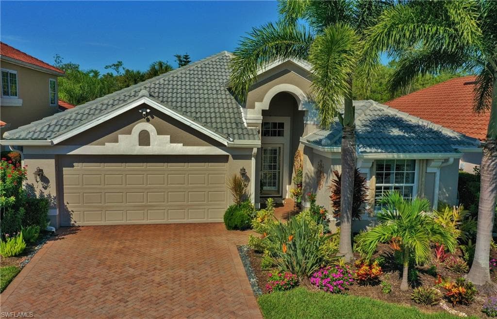 9126 Shadow Glen WAY FORT MYERS, FL 33913