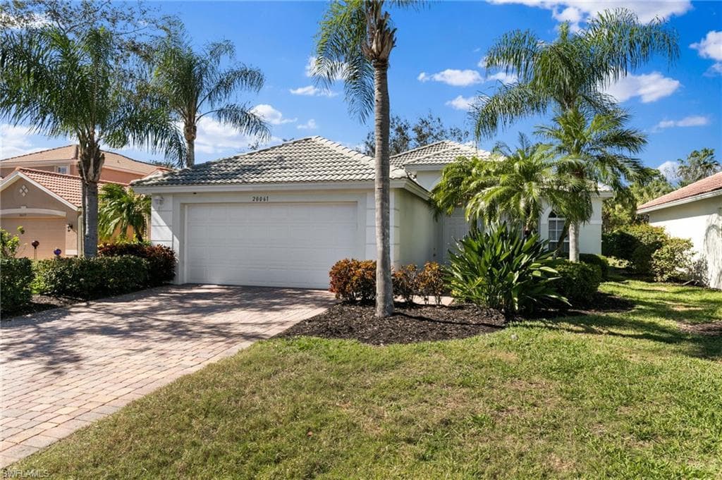 20061 Eagle Glen WAY ESTERO, FL 33928