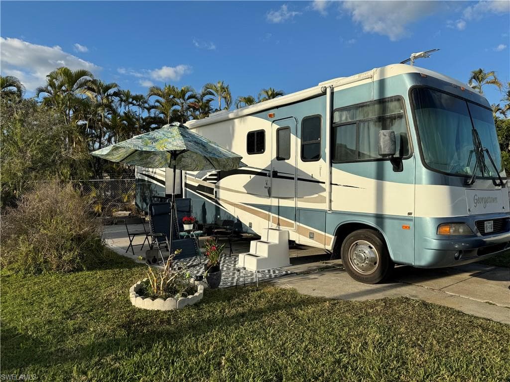 19681 Summerlin RD 510 FORT MYERS, FL 33908