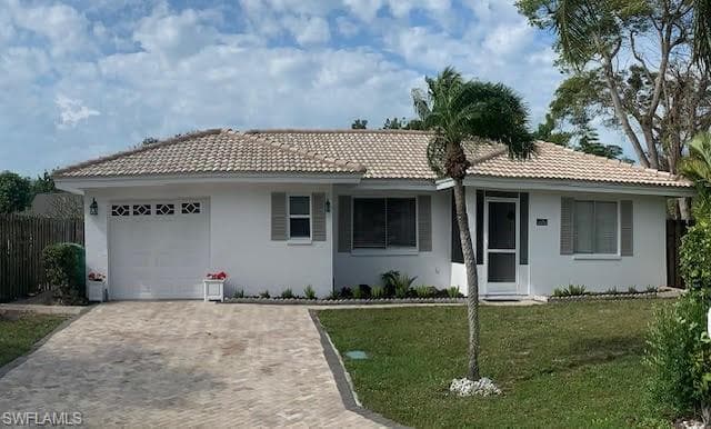1753 Azalea LN NAPLES, FL 34105