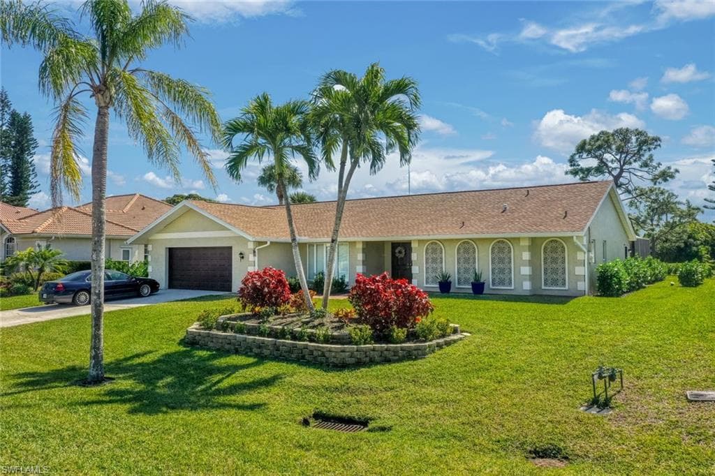 9923 Treasure Cay LN BONITA SPRINGS, FL 34135