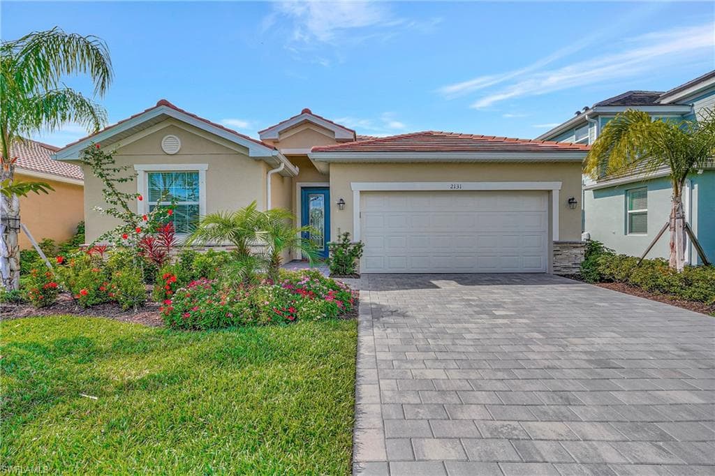 2131 Hamlin ST NAPLES, FL 34120
