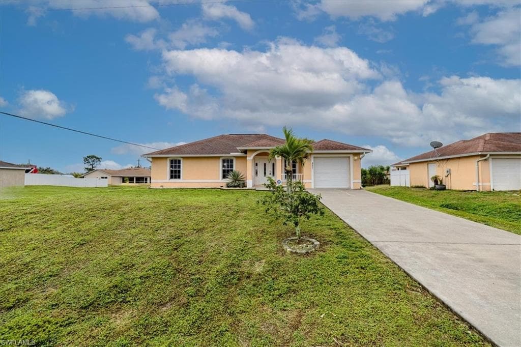 3001 10th ST SW LEHIGH ACRES, FL 33976