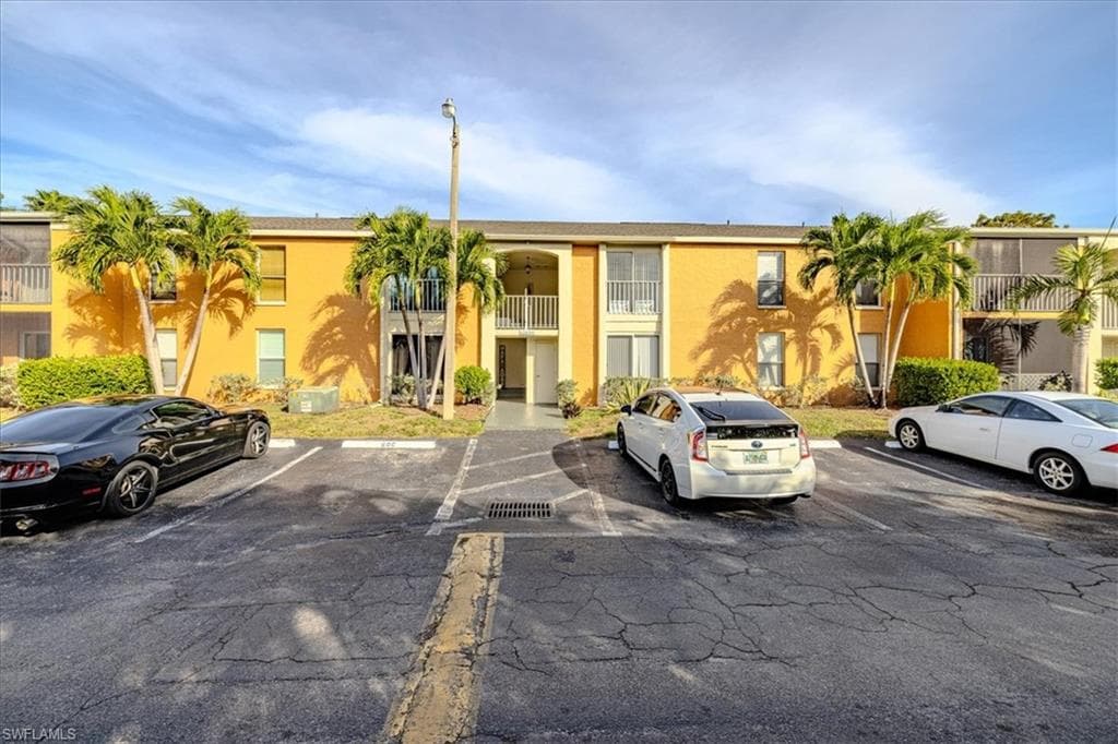 12650 Kenwood LN D FORT MYERS, FL 33907