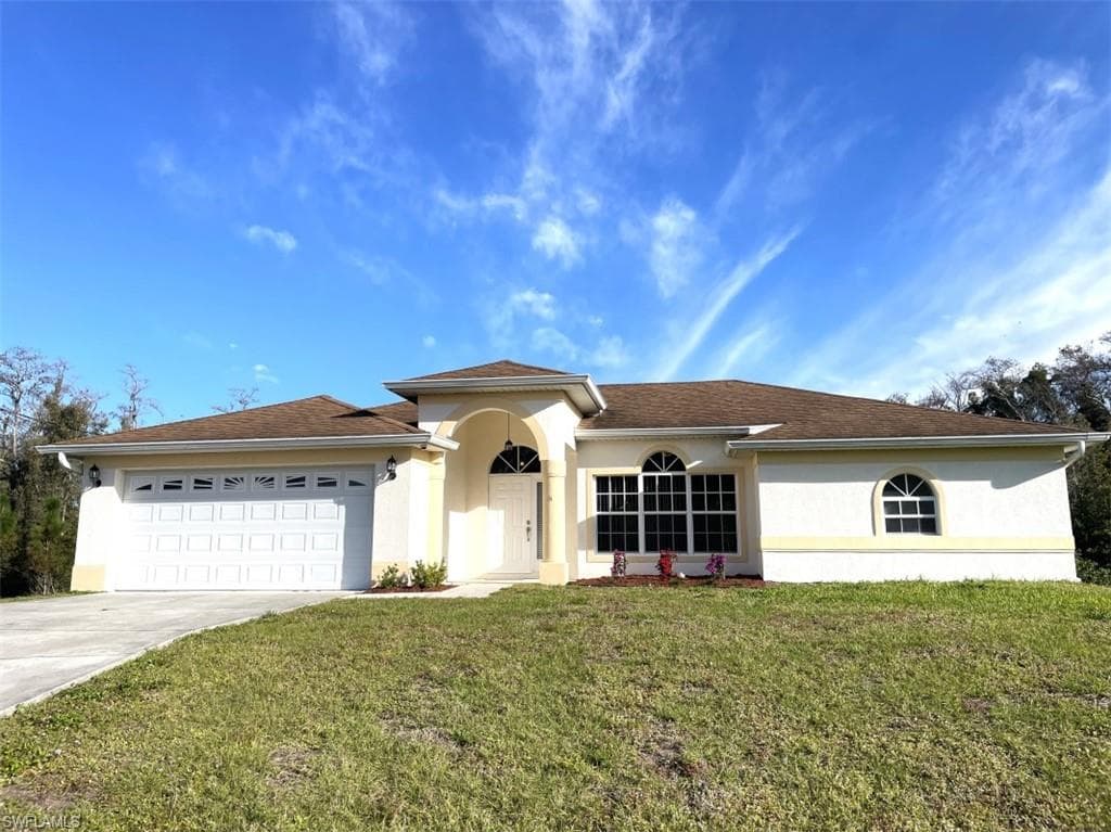 827 Hector LN LEHIGH ACRES, FL 33974