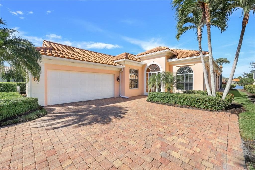 2992 Gilford WAY NAPLES, FL 34119