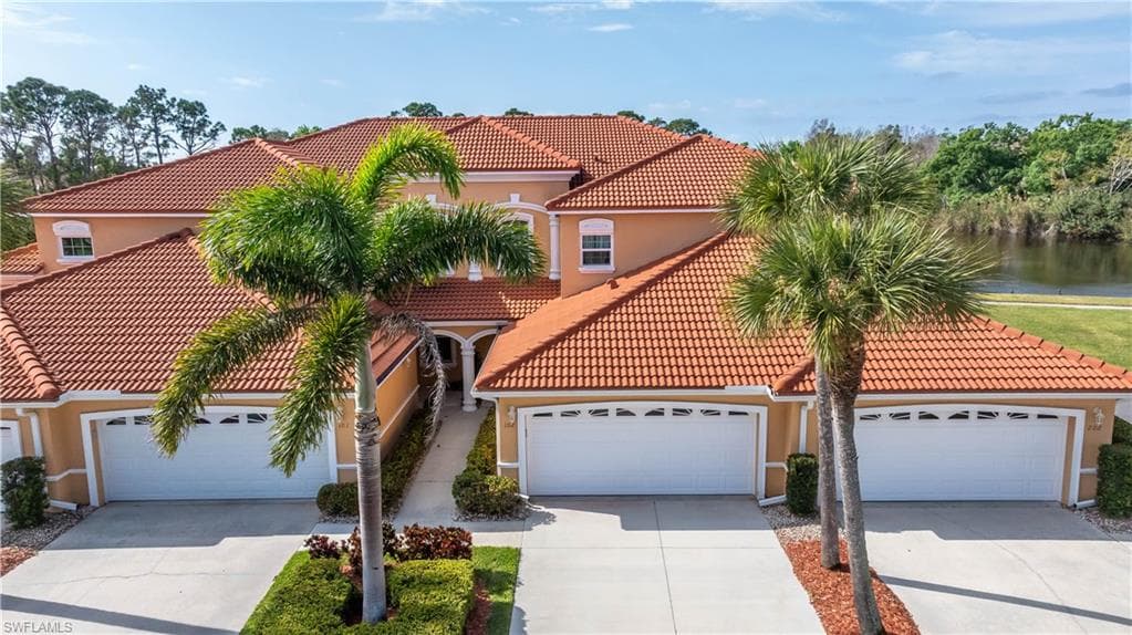 14050 Eagle Ridge Lakes DR 102 FORT MYERS, FL 33912