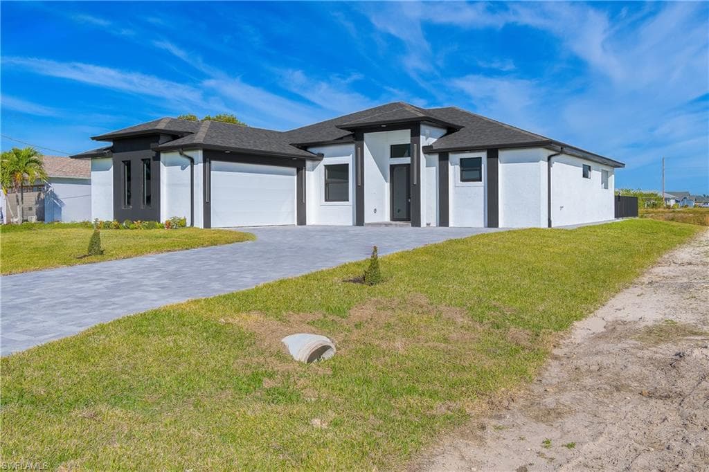 831 NE 11TH TER CAPE CORAL, FL 33909