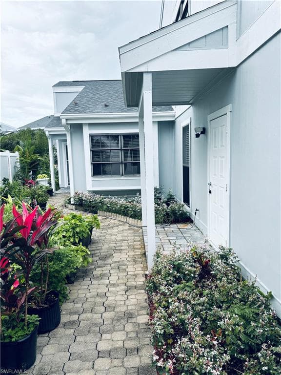 110 Woodshire LN 11 NAPLES, FL 34105