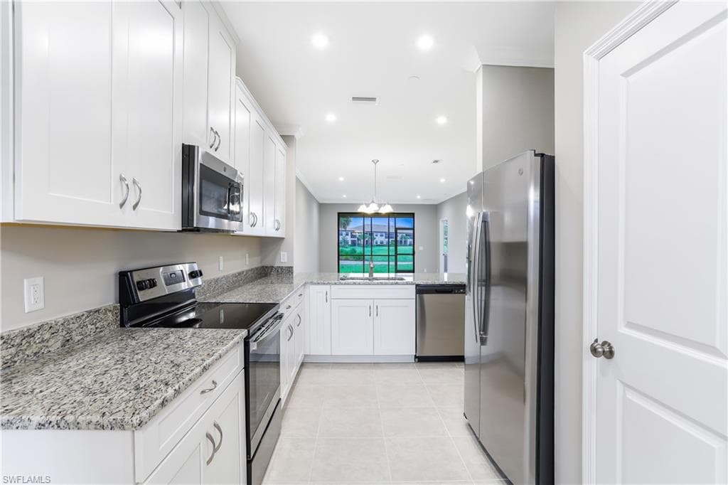 9394 Pocida CT 102 NAPLES, FL 34119
