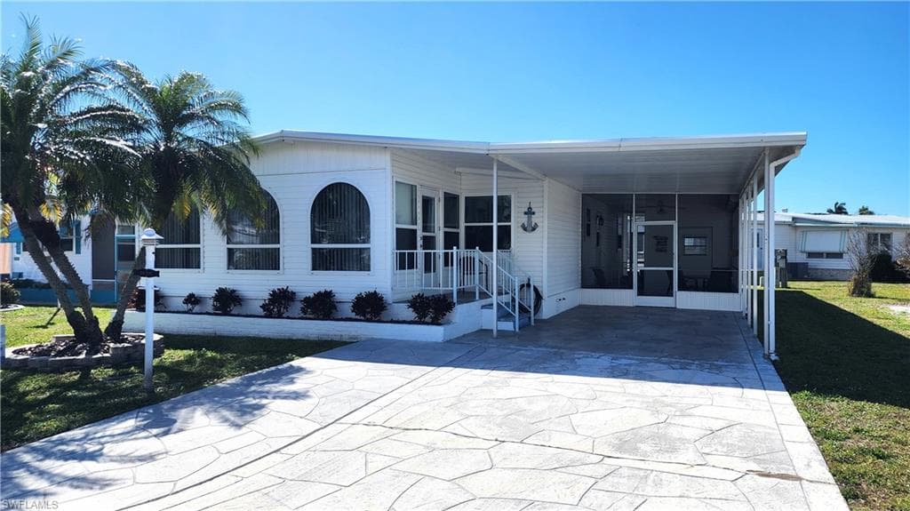 114 Elise DR FORT MYERS, FL 33908