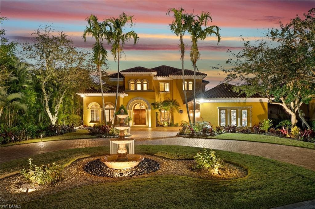 3827 Isla Del Sol WAY NAPLES, FL 34114