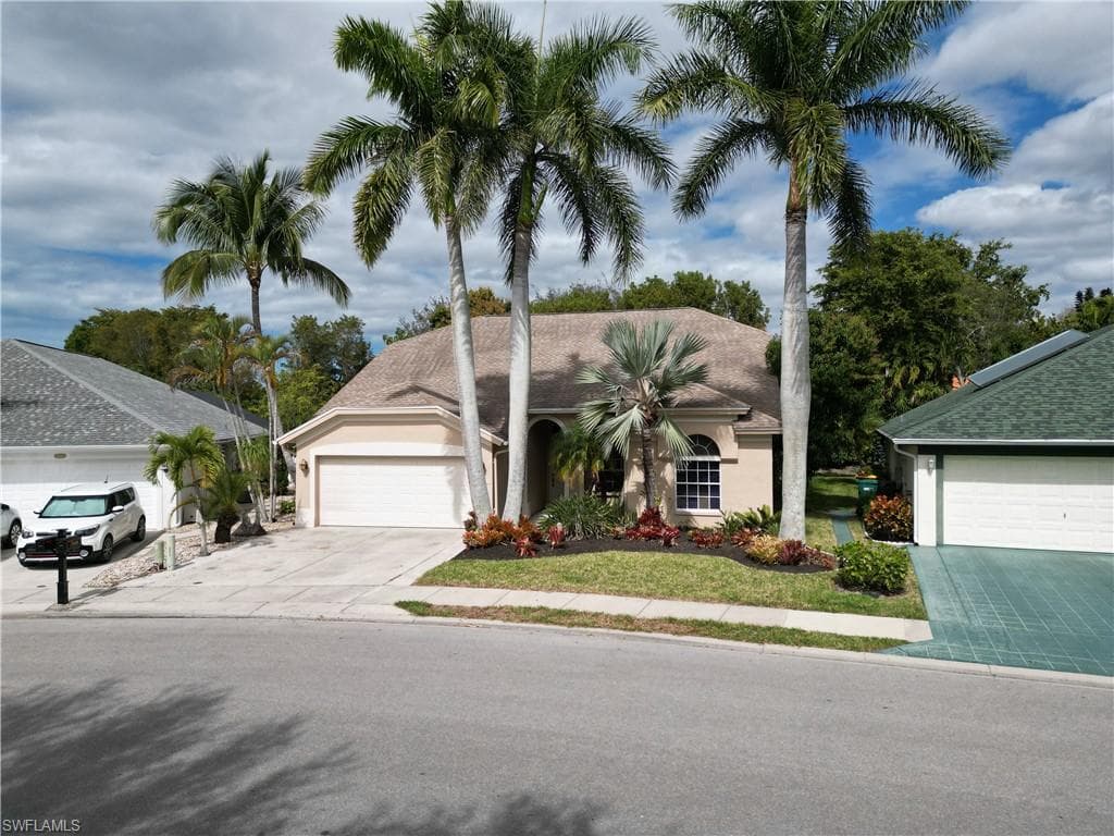 7693 Citrus Hill LN NAPLES, FL 34109