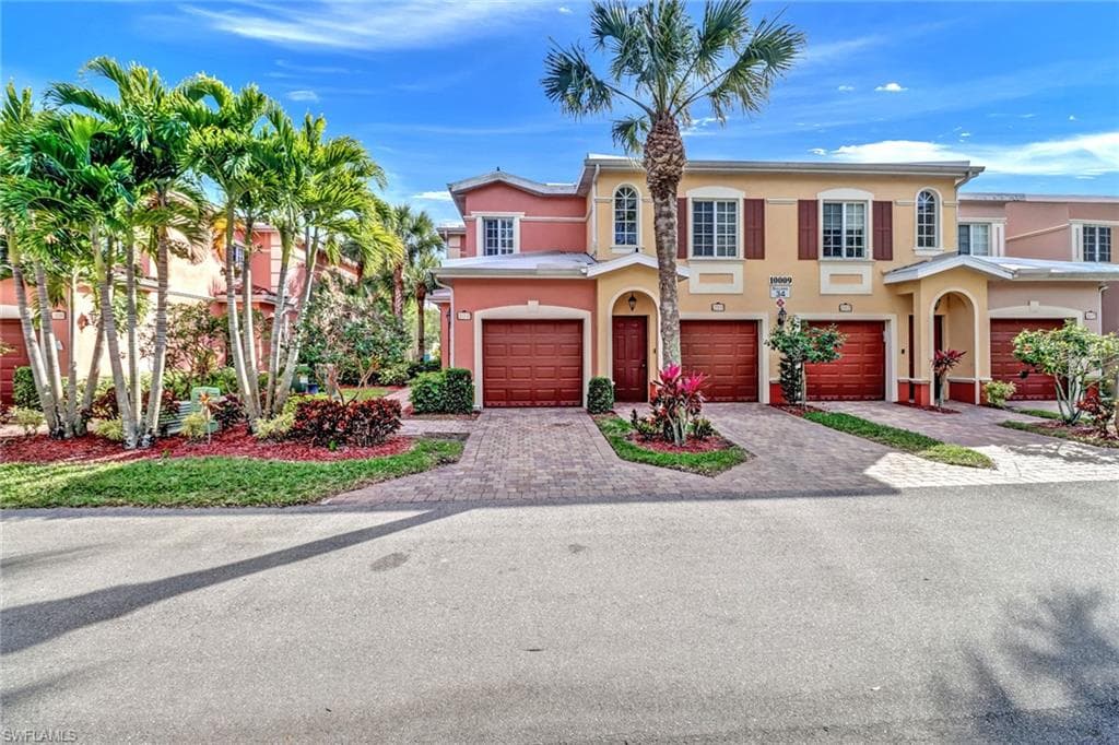 10009 Villagio Gardens LN 101 ESTERO, FL 33928