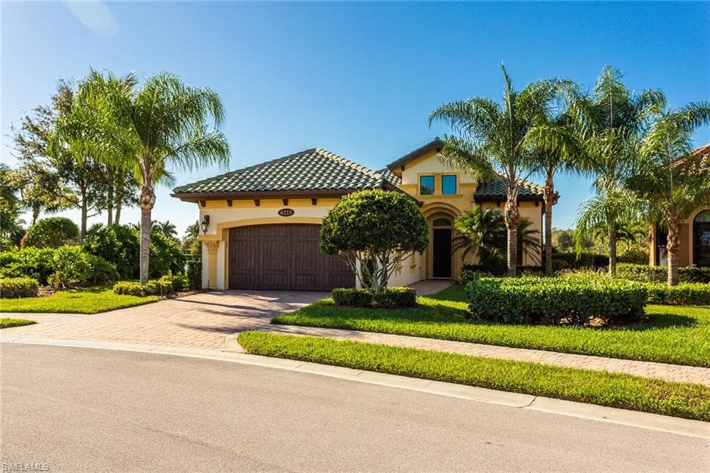 6215 Brunello LN NAPLES, FL 34113