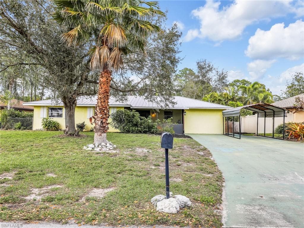 10138 Tropical DR