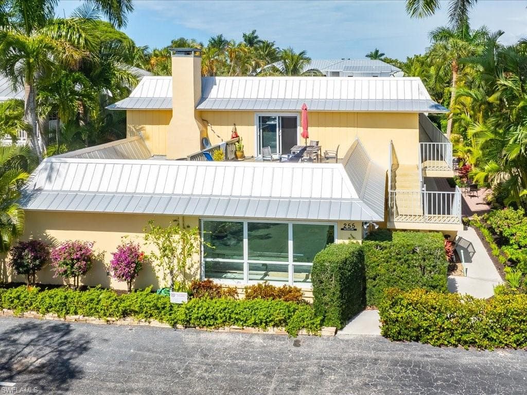 255 2nd AVE S B-1 NAPLES, FL 34102