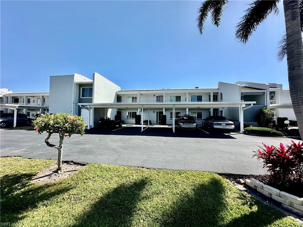 4549 SE 5th PL 215 CAPE CORAL, FL 33904