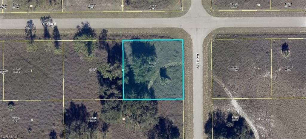 3806 E 15th ST LEHIGH ACRES, FL 33972
